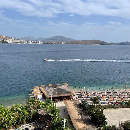 Port Side Sarande Daire Dış mekan fotoğraf