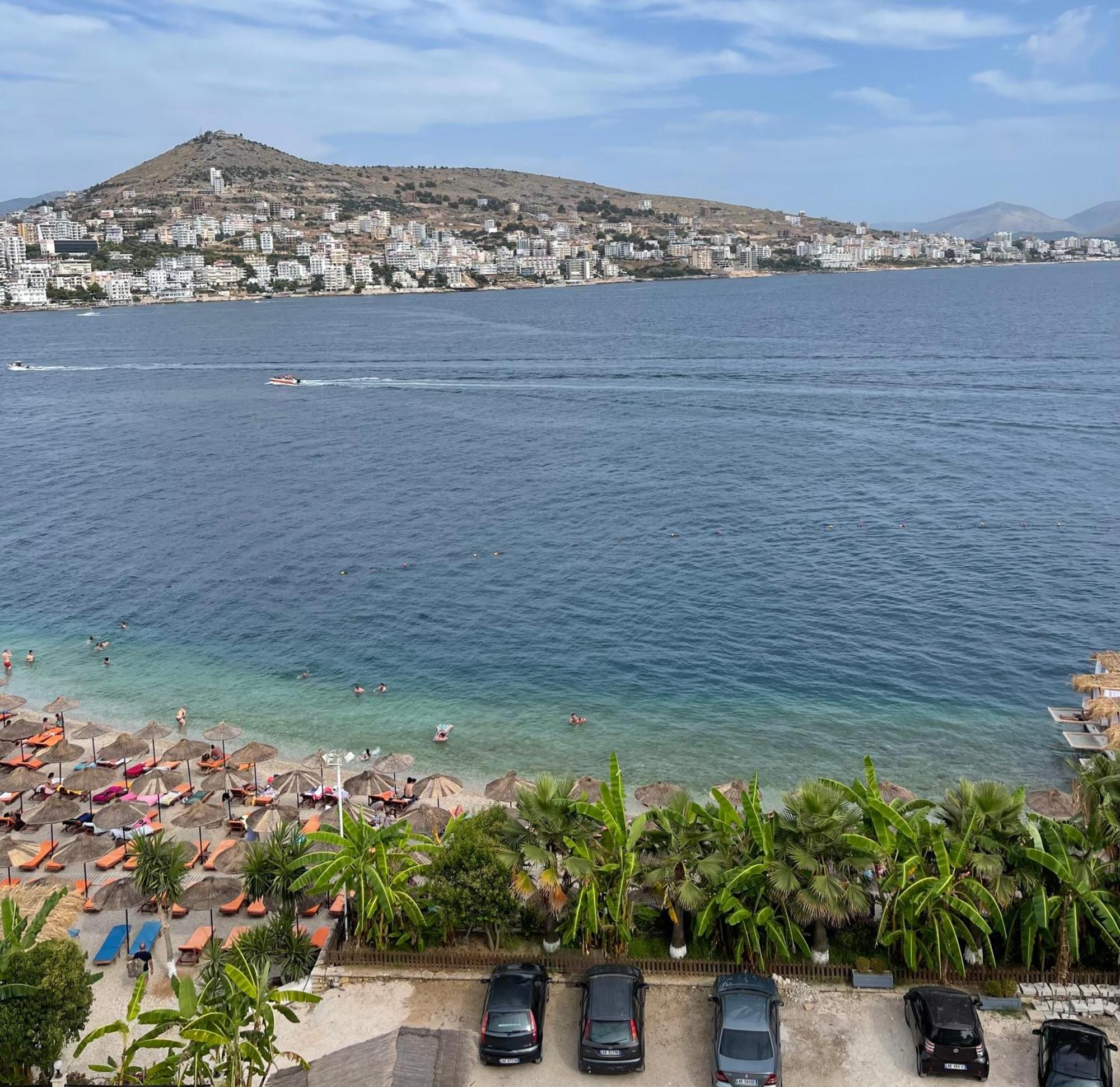 Port Side Sarande Daire Dış mekan fotoğraf