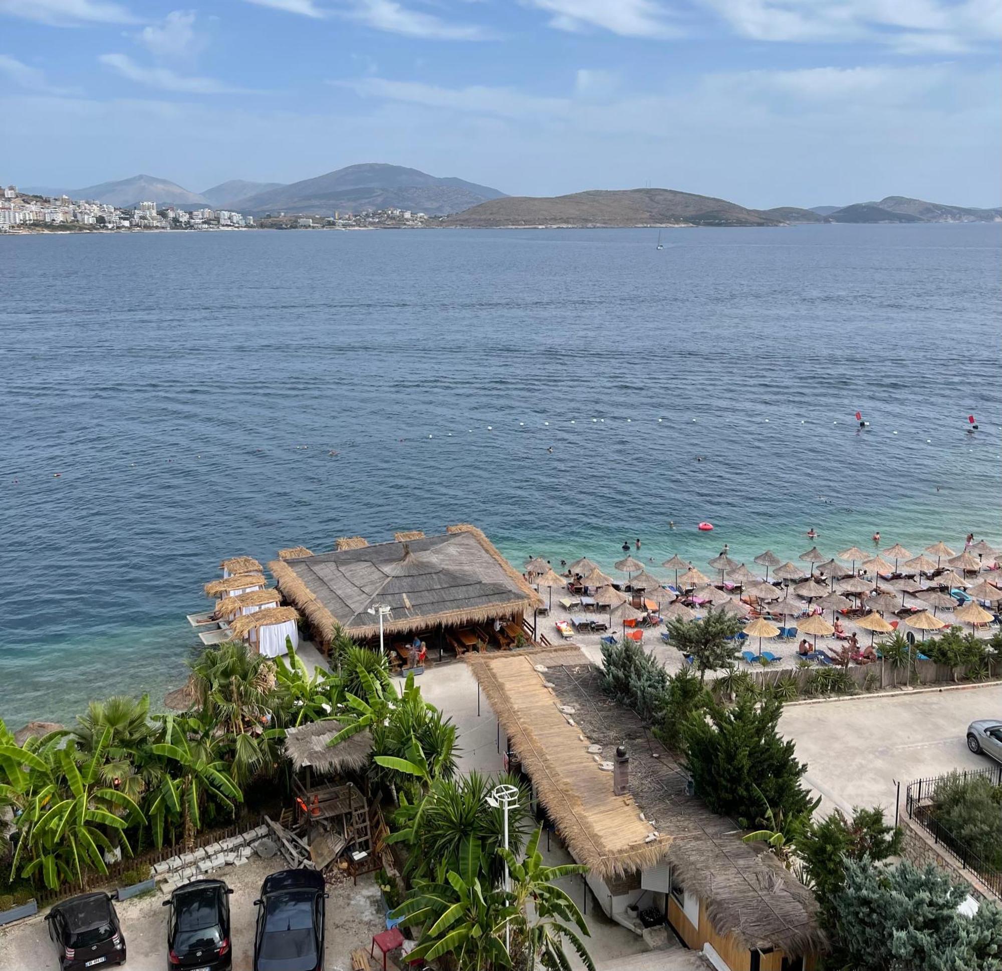 Port Side Sarande Daire Dış mekan fotoğraf